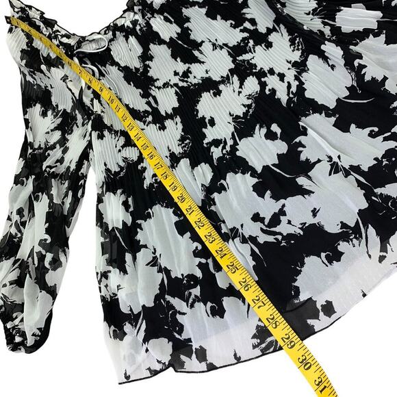 Lane Bryant Floral Chiffon Off the Shoulder Tops Plus Size 26/28 Pleated Blouse - Picture 13 of 16